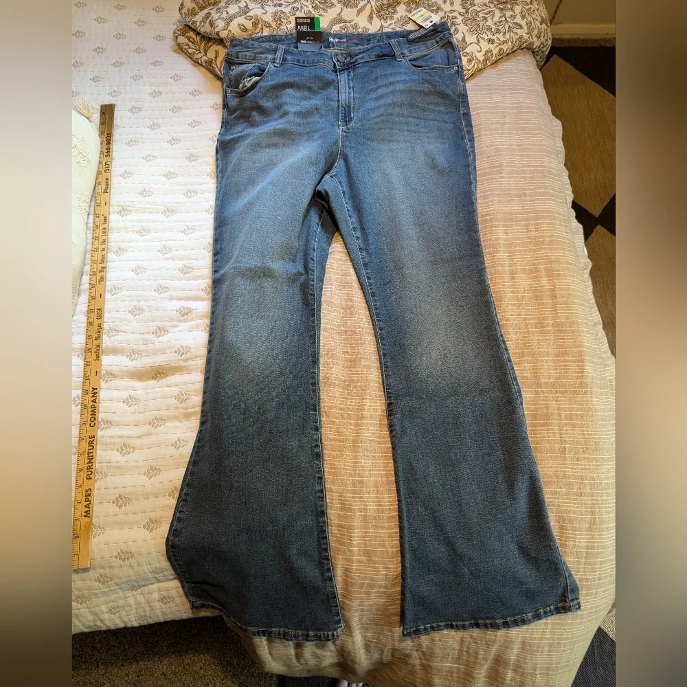 Style & Co flare jeans 18 nwt - Picture 2 of 11